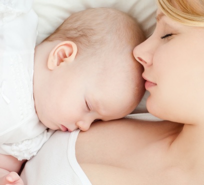 Pros and Cons of Co-Sleeping with Your Baby