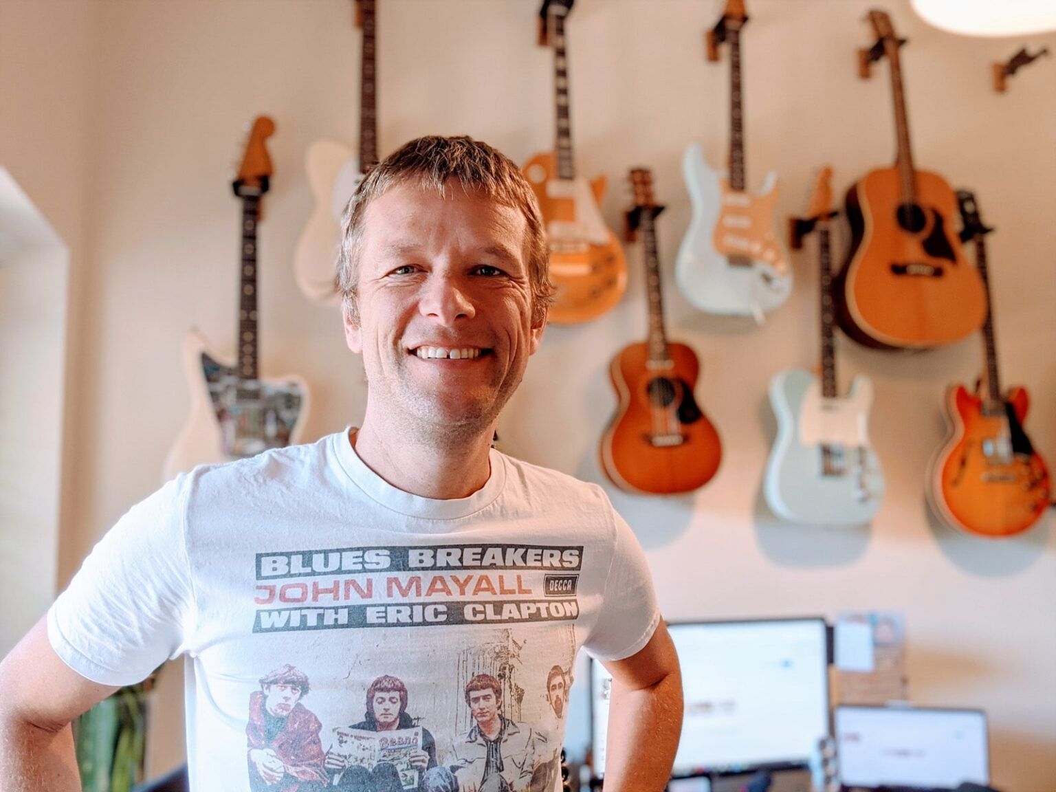 Simon Morel Guitar Lessons